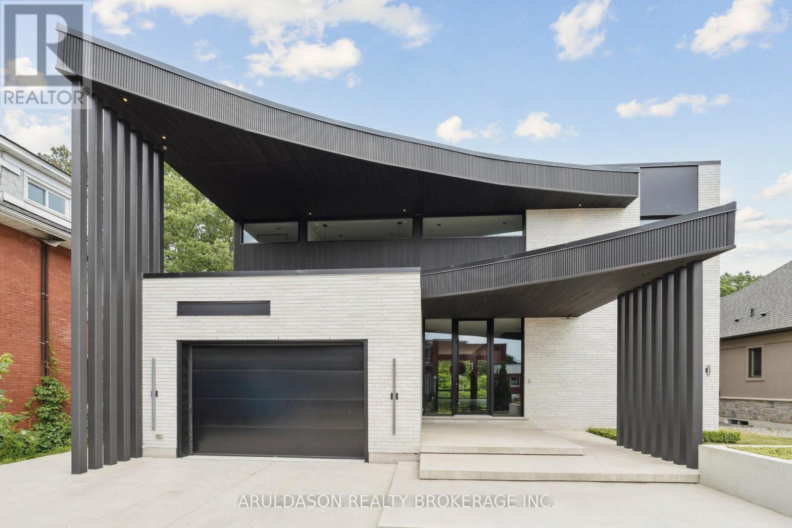 1135 Balfour Street, Pelham, ON - Outdoor With Exterior