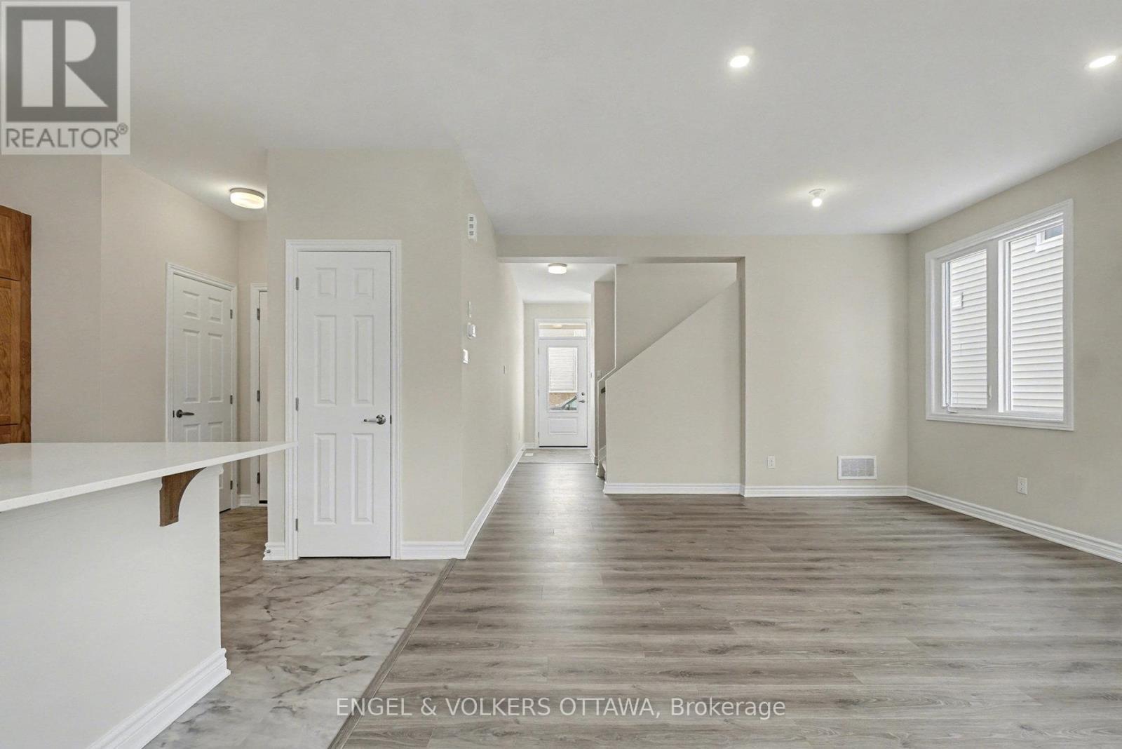 161 Ryan Reynolds Way, Ottawa, ON - Indoor Photo Showing Other Room