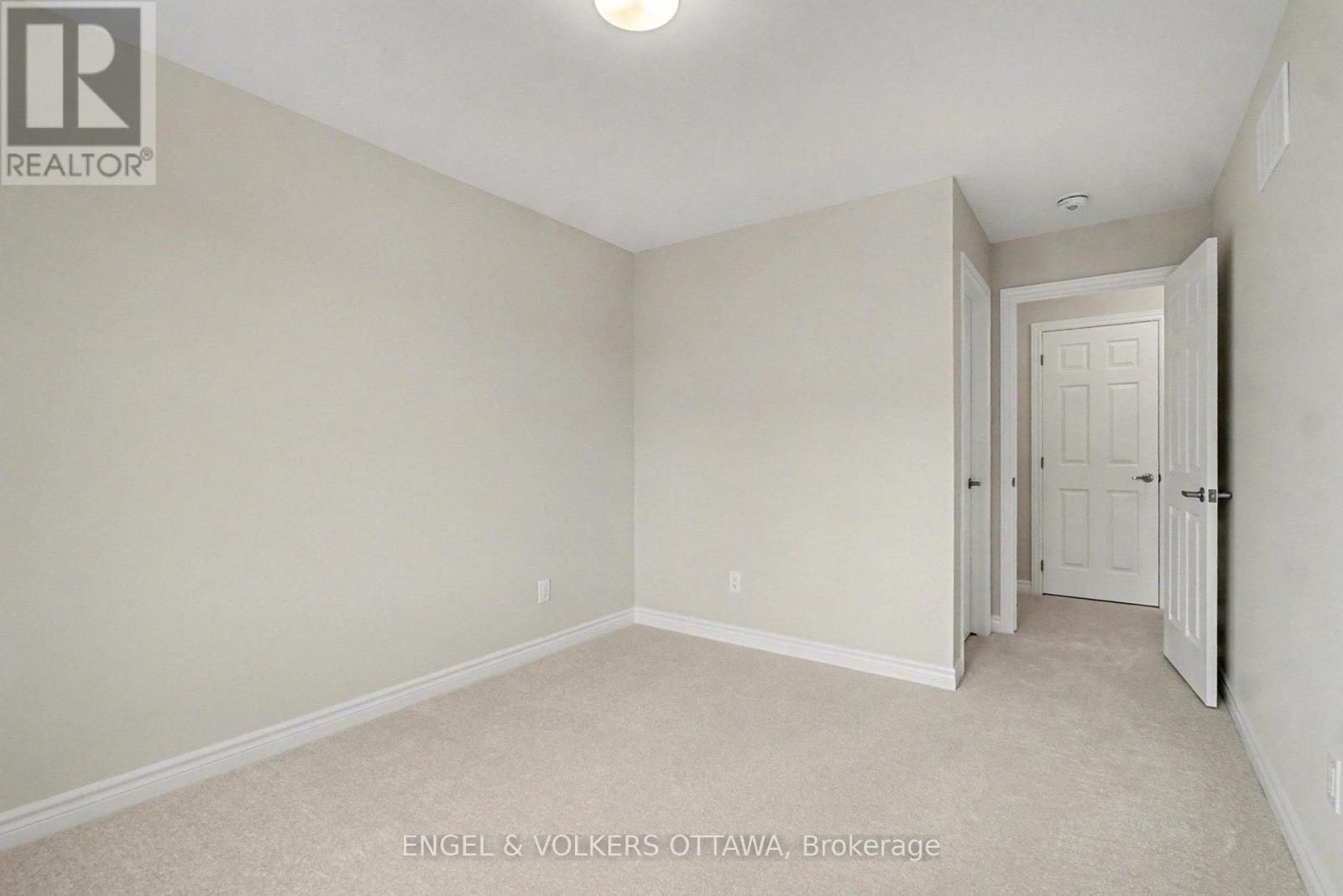 161 Ryan Reynolds Way, Ottawa, ON - Indoor Photo Showing Other Room