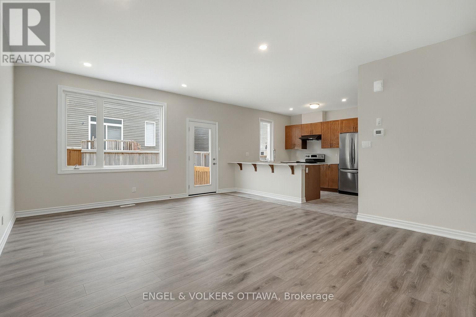 161 Ryan Reynolds Way, Ottawa, ON - Indoor