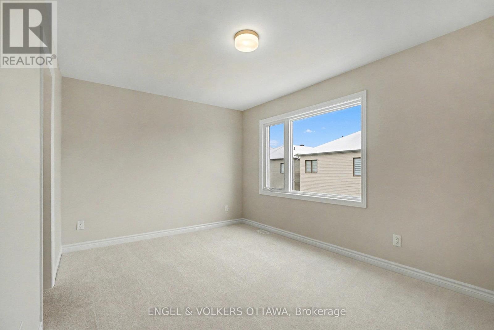 161 Ryan Reynolds Way, Ottawa, ON - Indoor Photo Showing Other Room