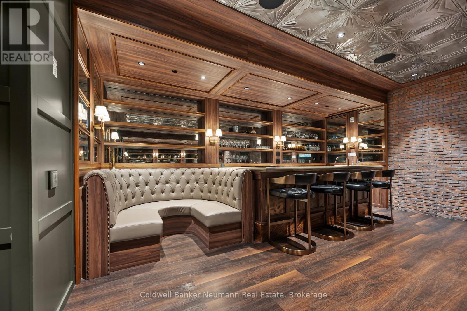 802 - 73 Arthur Street, Guelph (St. George'S), ON - Indoor Photo Showing Other Room