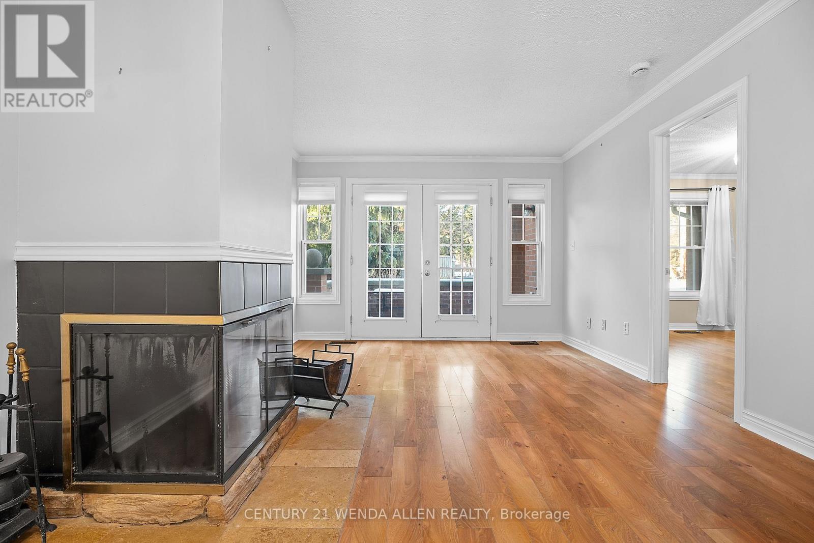 I-15 - 1659 Nash Road, Clarington, ON - Indoor With Fireplace