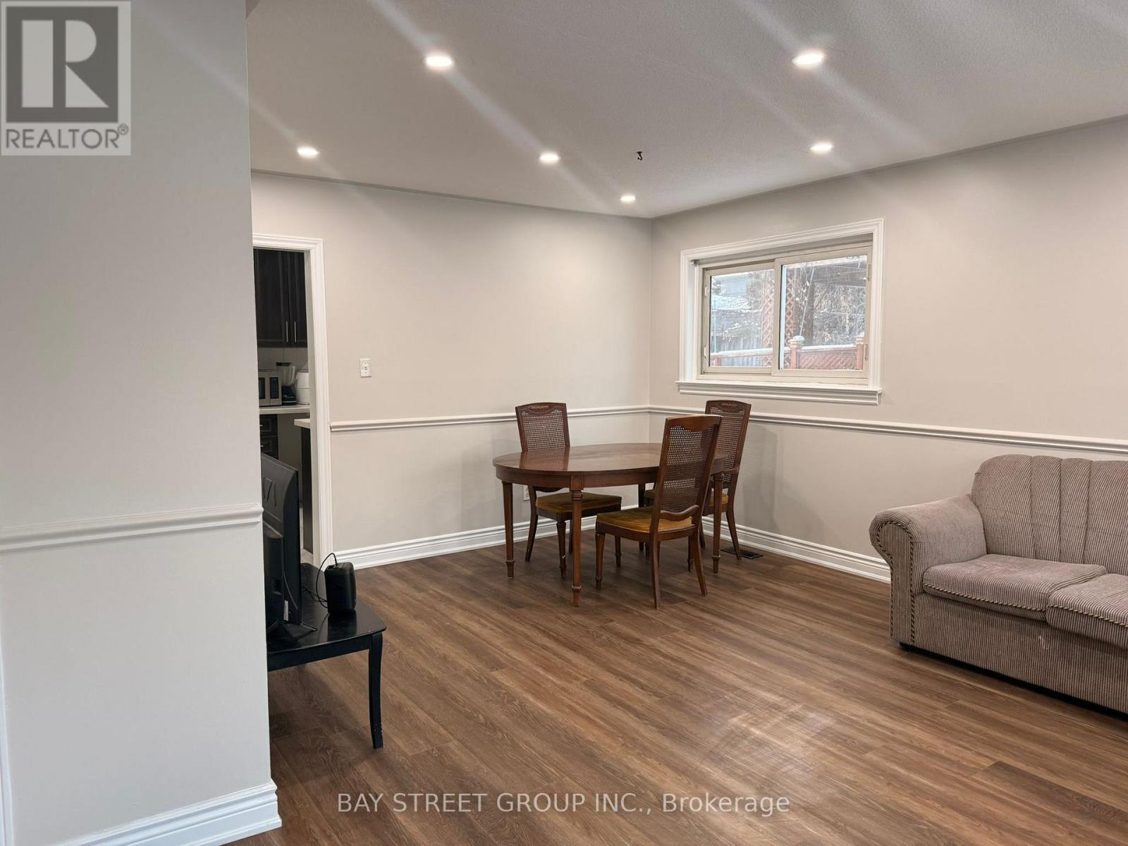 193 Mcmurchy Avenue S, Brampton, ON - Indoor