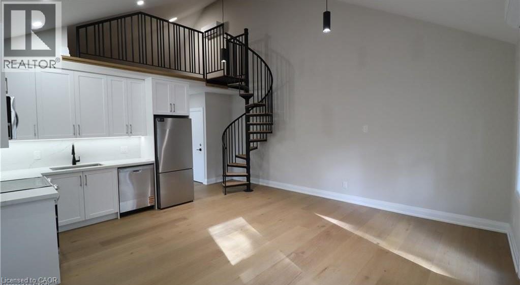 875 Millwood Road Unit# 3B, Toronto, ON - Indoor Photo Showing Kitchen