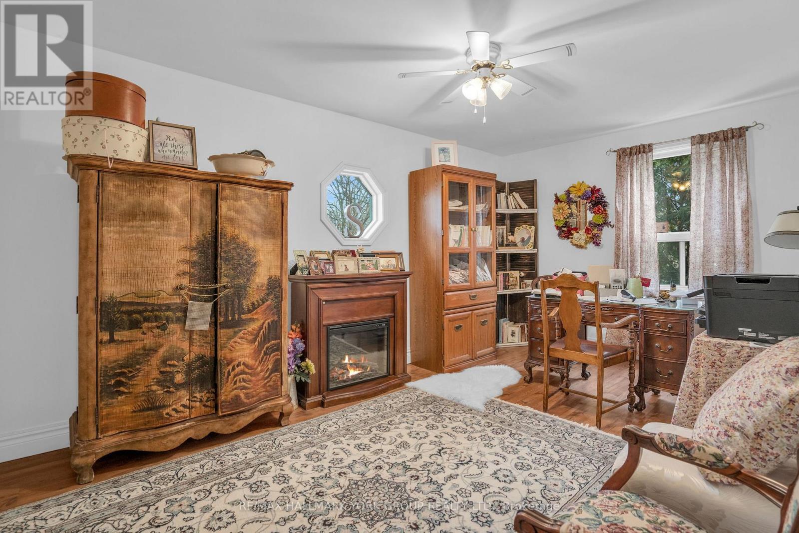 22 Marksbury Court, Aurora, ON - Indoor Photo Showing Other Room With Fireplace