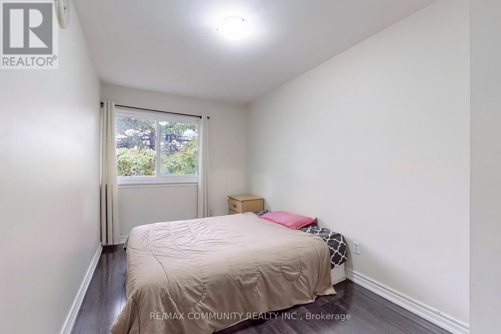 4 - 2451 Bridletowne Circle, Toronto, ON - Indoor Photo Showing Bedroom