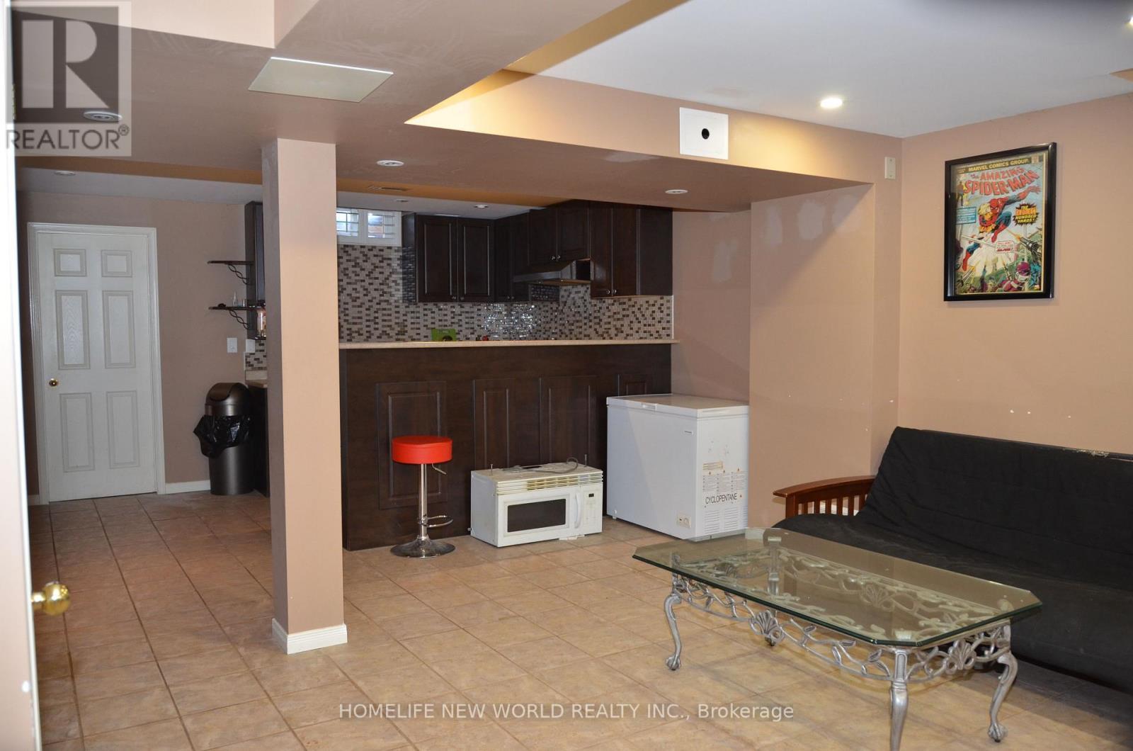 77 Nadia Avenue, Vaughan, ON - Indoor Photo Showing Other Room