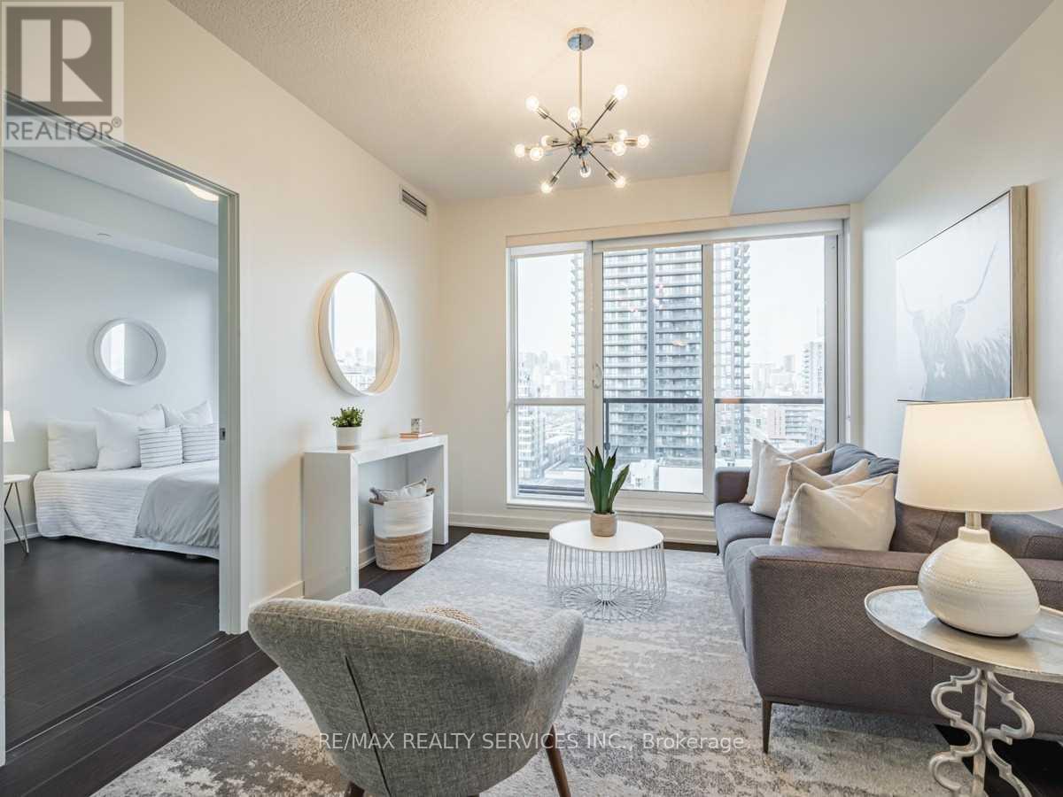 1207 - 170 Sumach Street, Toronto, ON - Indoor Photo Showing Living Room