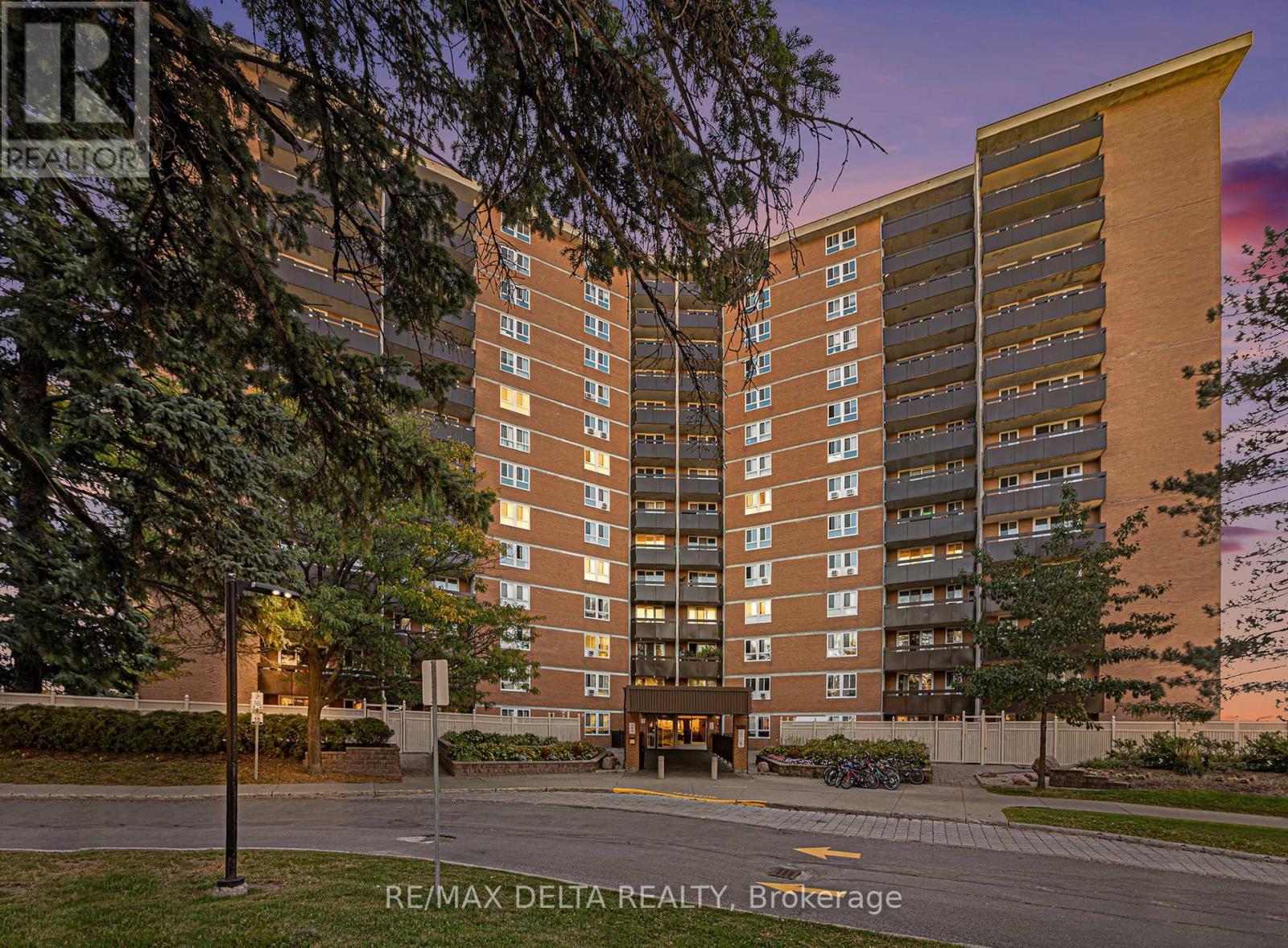 513 - 2020 Jasmine Crescent, Ottawa, ON - Outdoor With Balcony With Facade