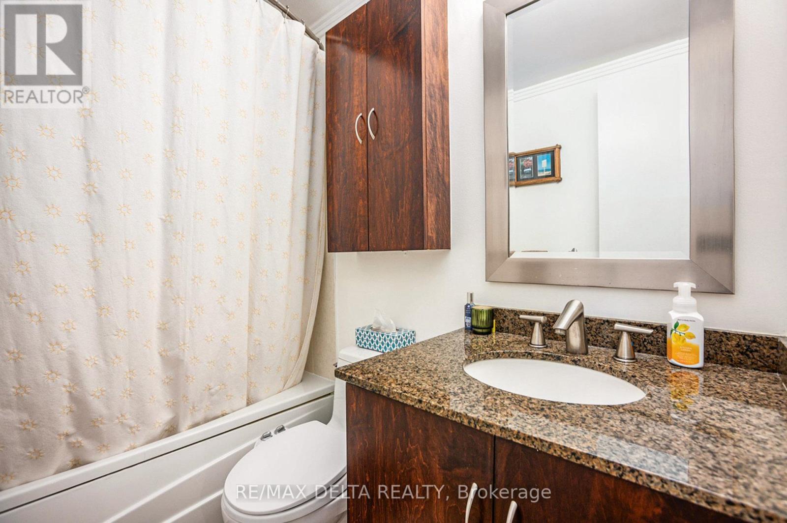 513 - 2020 Jasmine Crescent, Ottawa, ON - Indoor Photo Showing Bathroom