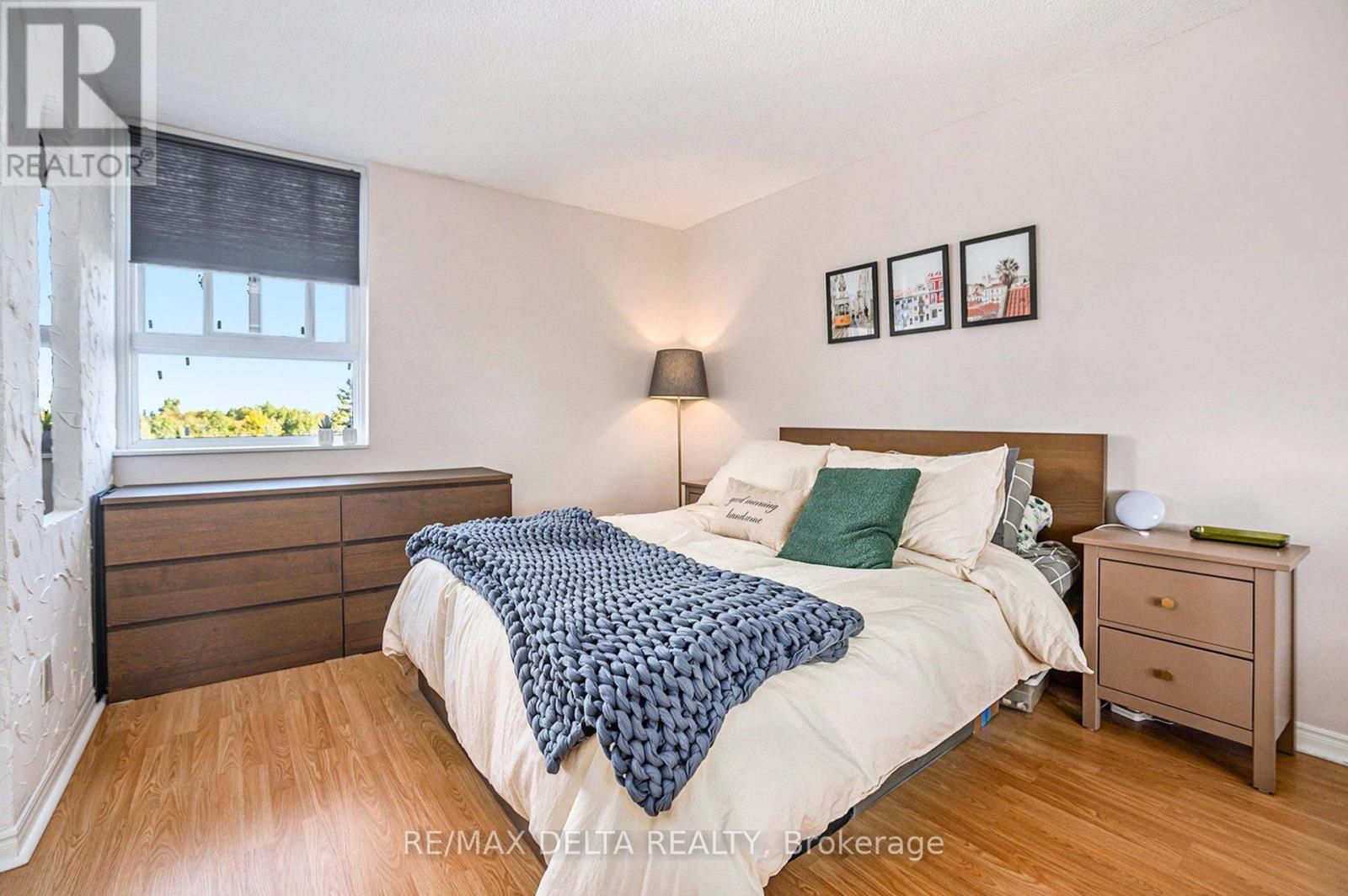 513 - 2020 Jasmine Crescent, Ottawa, ON - Indoor Photo Showing Bedroom