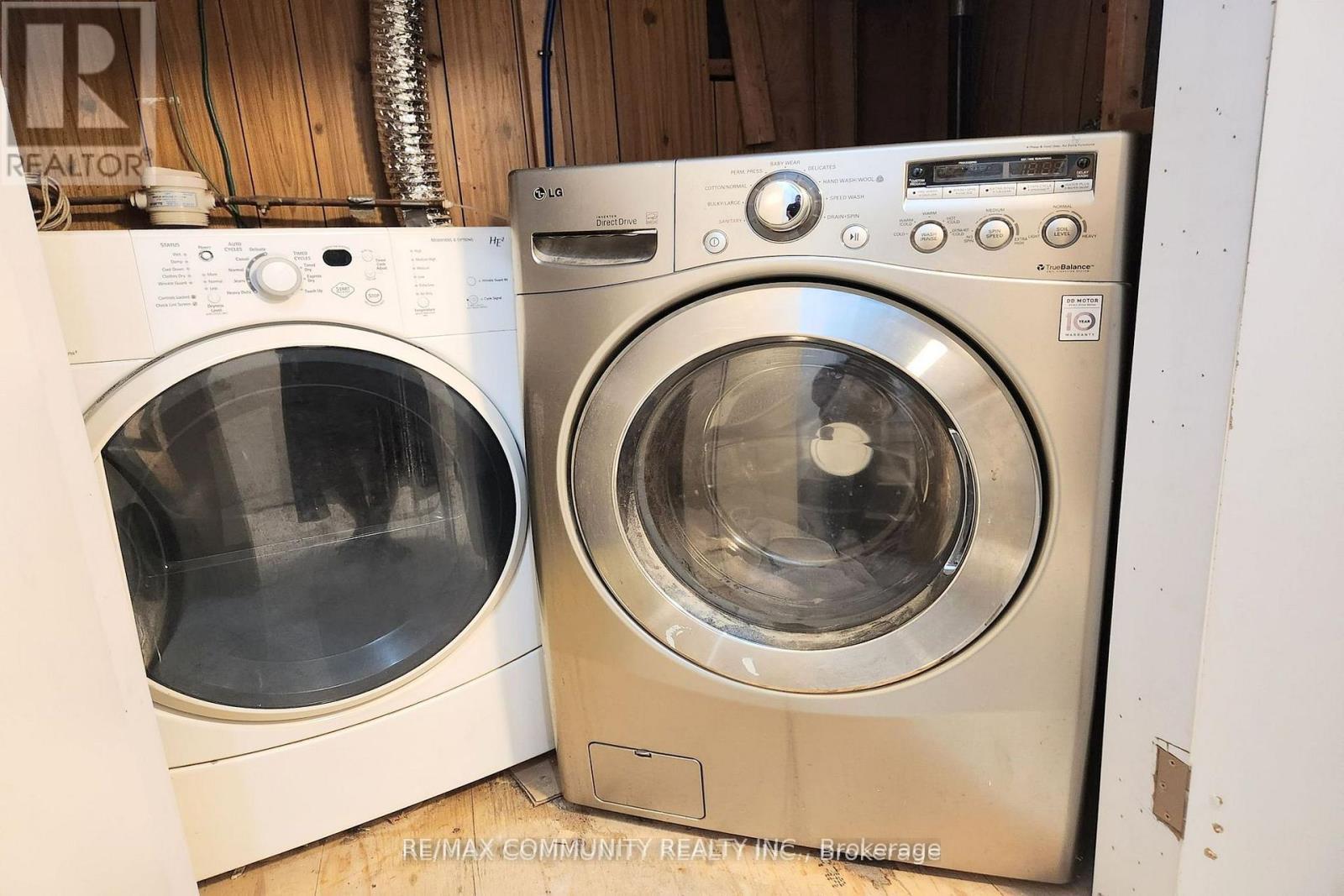 Bsmt - 315 Rossland Road W, Whitby, ON - Indoor Photo Showing Laundry Room