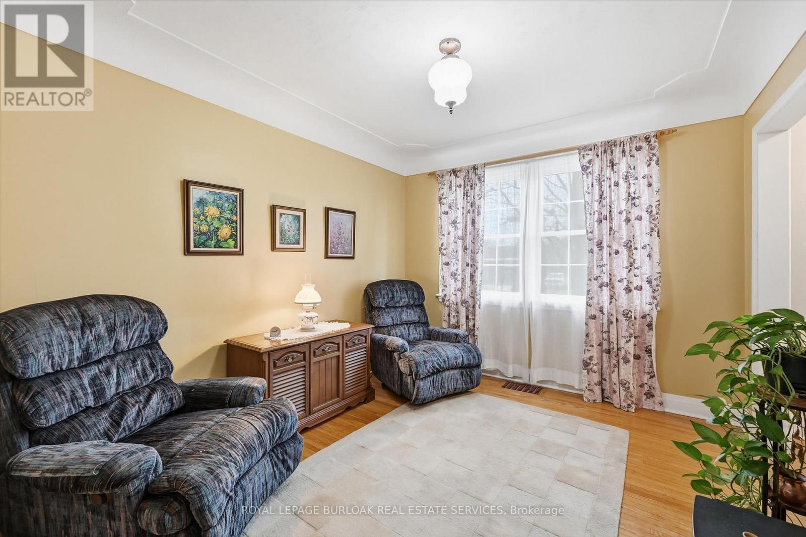 291 Merle Avenue, Burlington, ON - Indoor Photo Showing Other Room