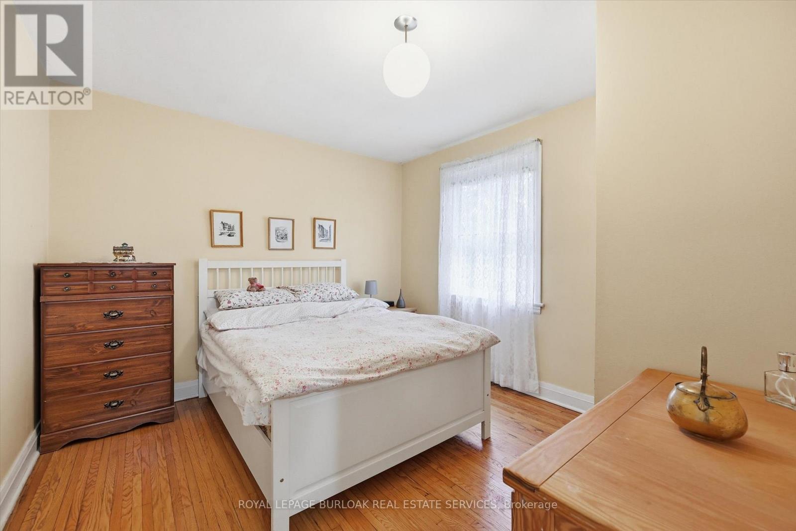 291 Merle Avenue, Burlington, ON - Indoor Photo Showing Bedroom