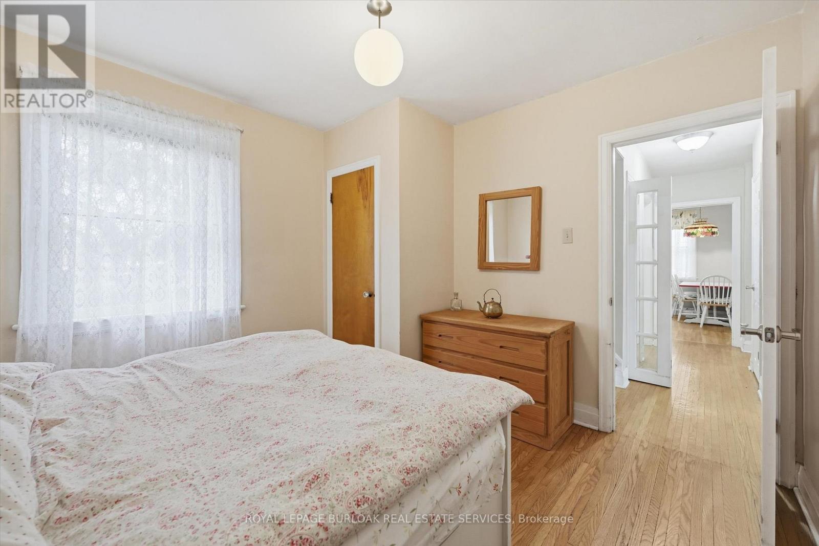291 Merle Avenue, Burlington, ON - Indoor Photo Showing Bedroom