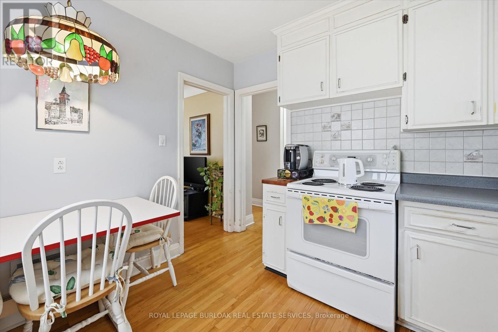 291 Merle Avenue, Burlington, ON - Indoor Photo Showing Kitchen