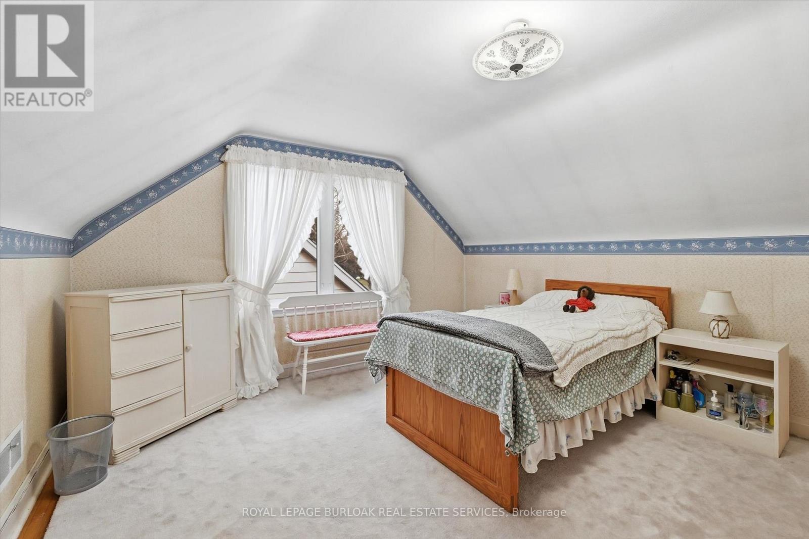 291 Merle Avenue, Burlington, ON - Indoor Photo Showing Bedroom