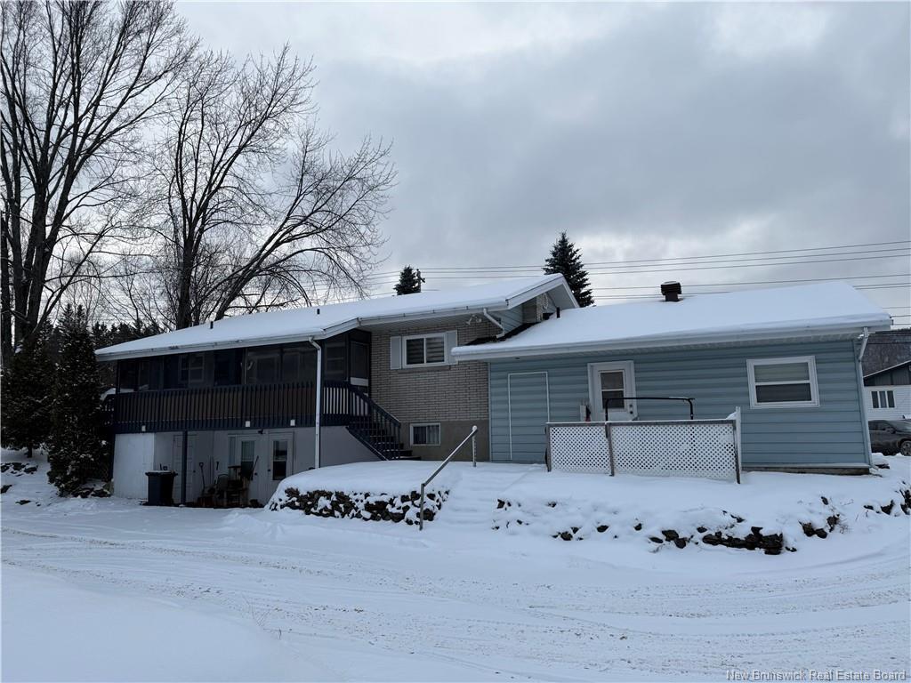 711 Victoria St, Edmundston, NB