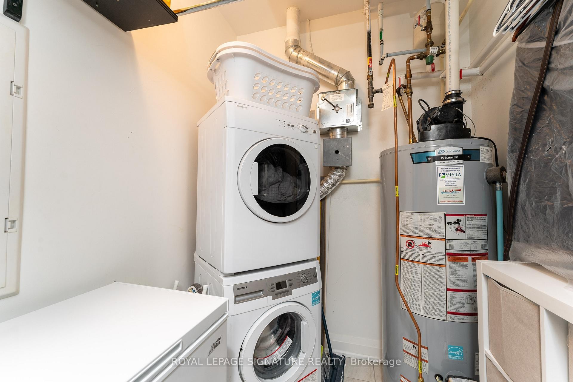 108-43 Dale Drive, New Tecumseth, ON - Indoor Photo Showing Laundry Room