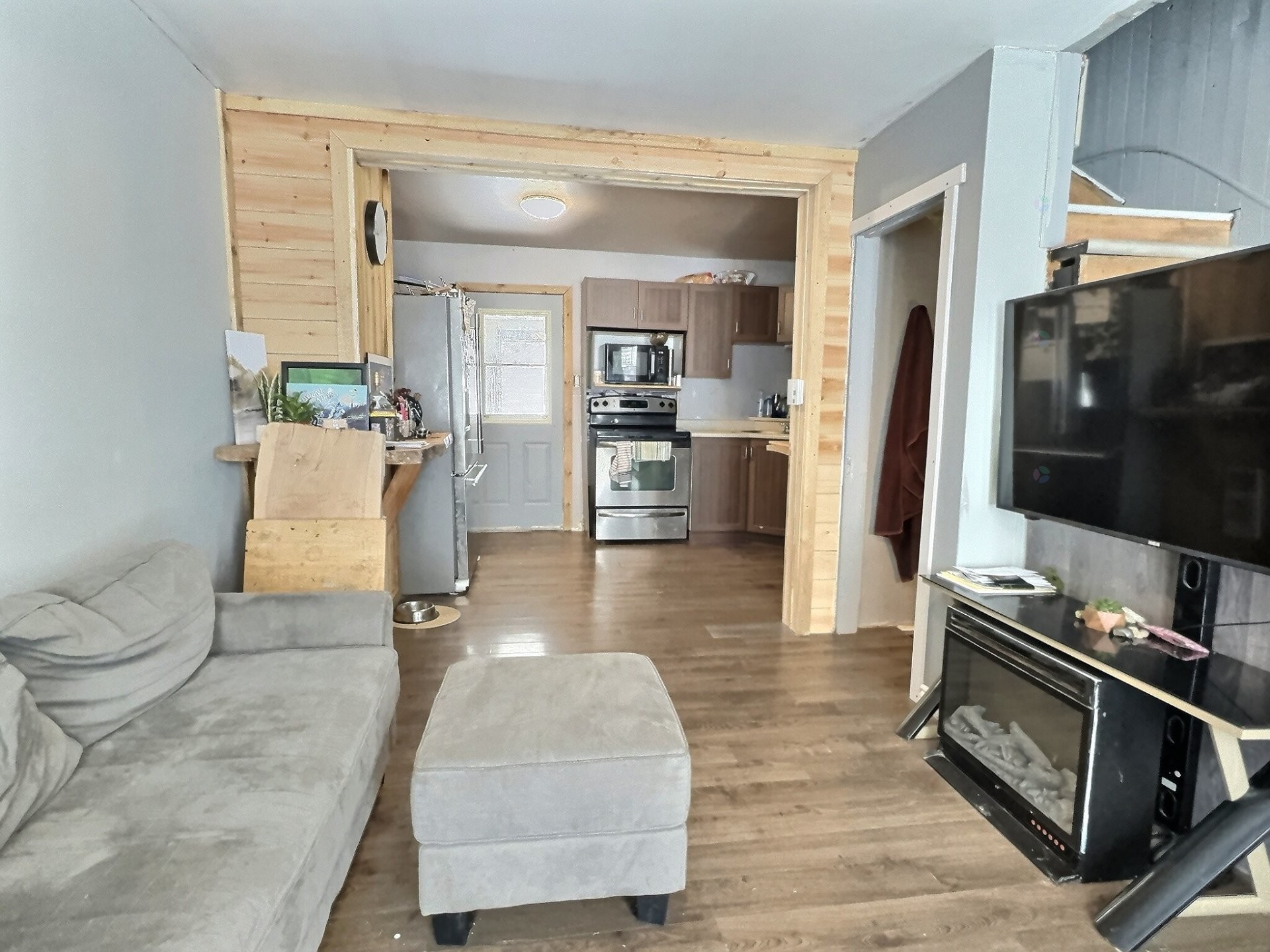 Living Room - 145 Rue Paul-E.-Benoît, Témiscaming, QC - Indoor