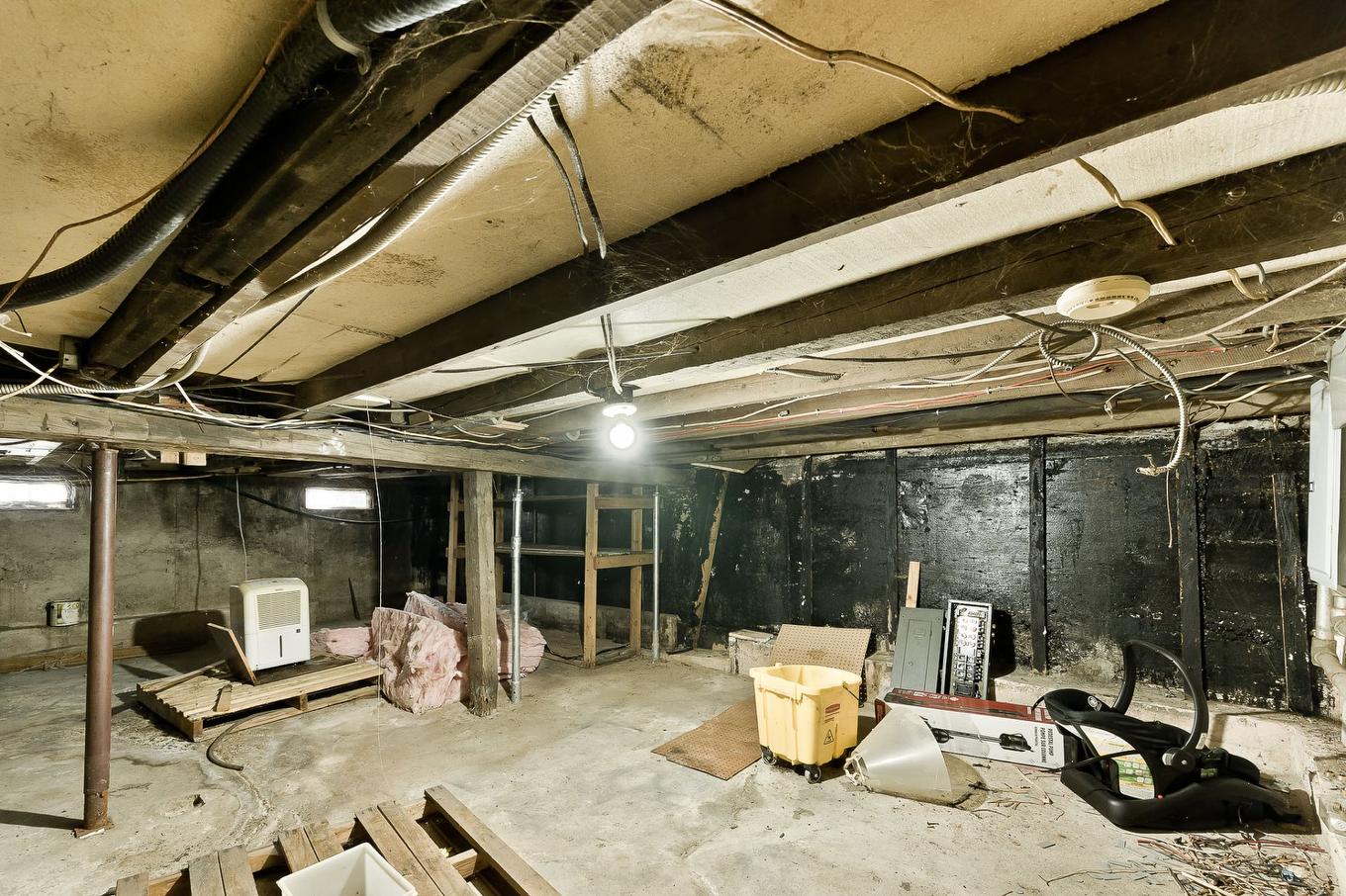 Basement - 52 - 56 3E Avenue, Windsor, QC - Indoor Photo Showing Basement