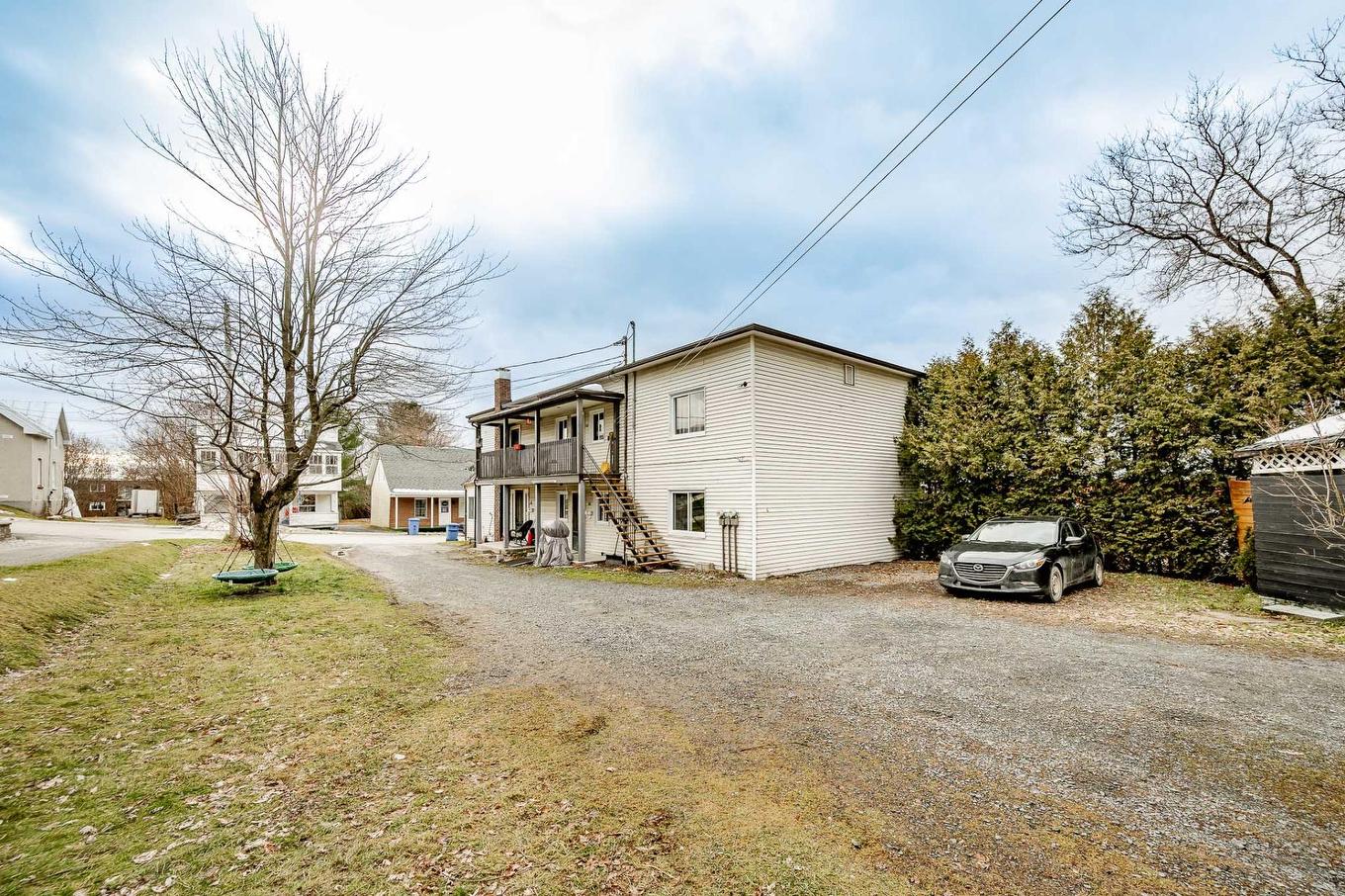 Parking - 52 - 56 3E Avenue, Windsor, QC - Outdoor