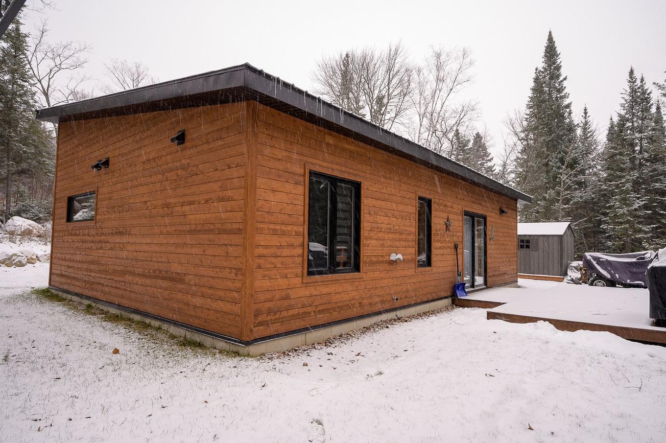 Face arrière - Ch. Du Golf, Sainte-Lucie-Des-Laurentides, QC - Outdoor With Exterior