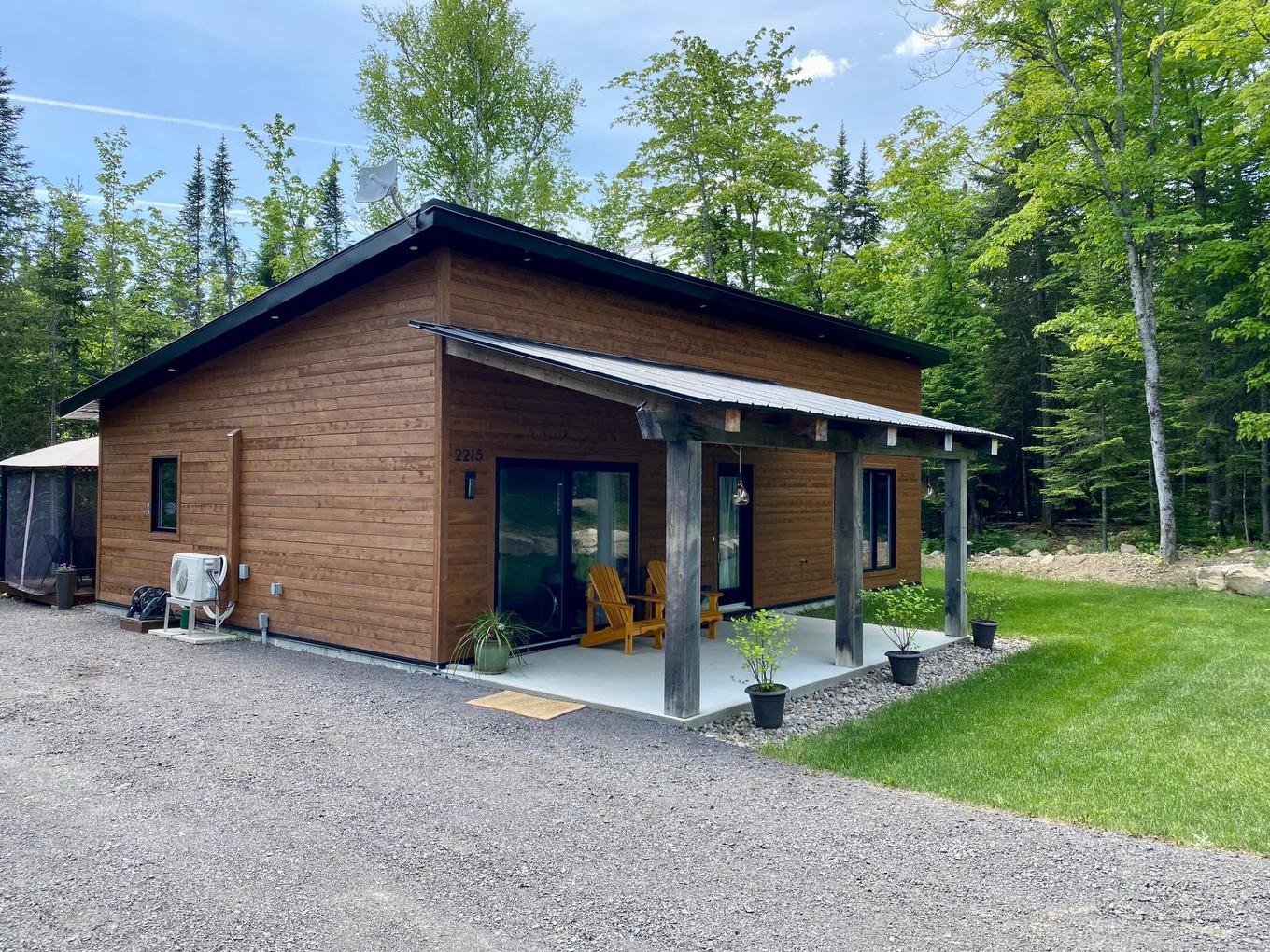 Façade - Ch. Du Golf, Sainte-Lucie-Des-Laurentides, QC - Outdoor With Exterior