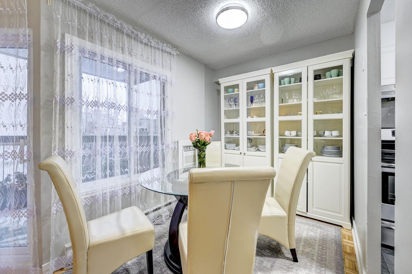 Dining room - 511-3480 Rue Simpson, Montréal (Ville-Marie), QC - Indoor Photo Showing Dining Room