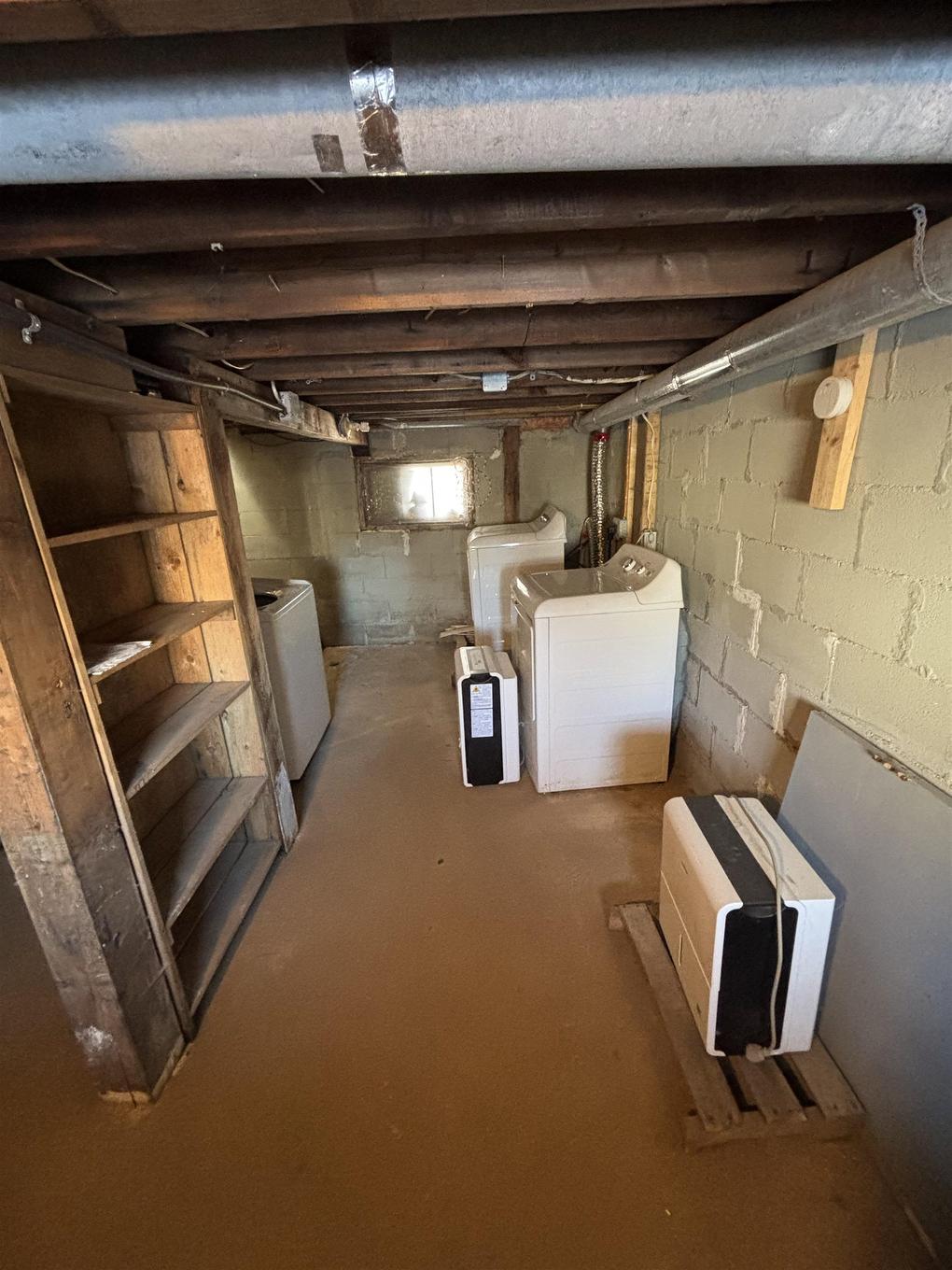 112 Mercury Ave. E, Atikokan, ON - Indoor