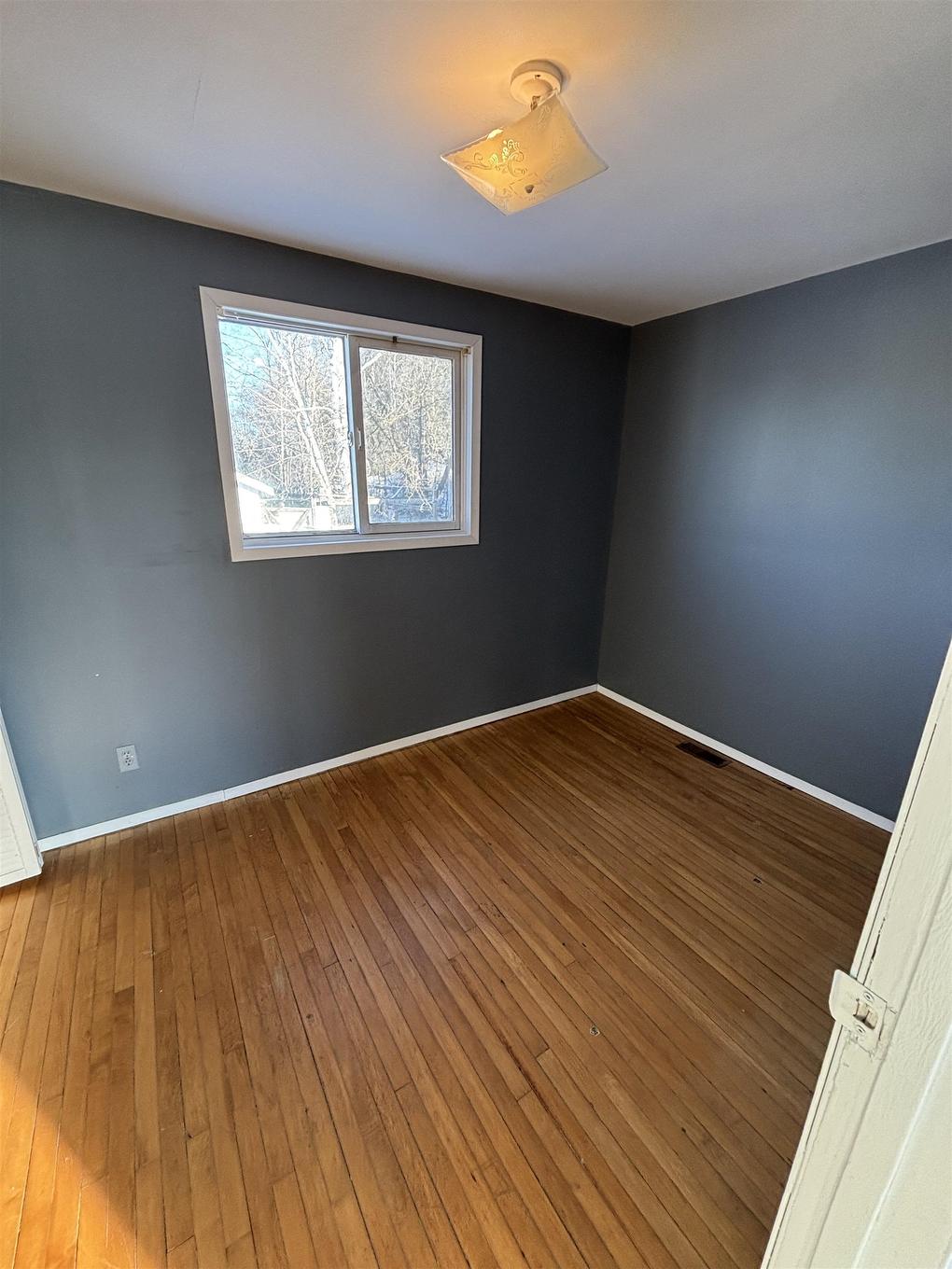 112 Mercury Ave. E, Atikokan, ON - Indoor Photo Showing Other Room