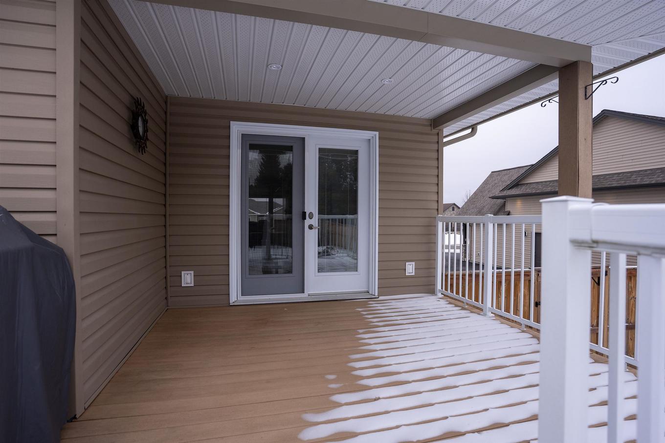2117 Mahogany Way, Thunder Bay, ON - Outdoor With Deck Patio Veranda With Exterior