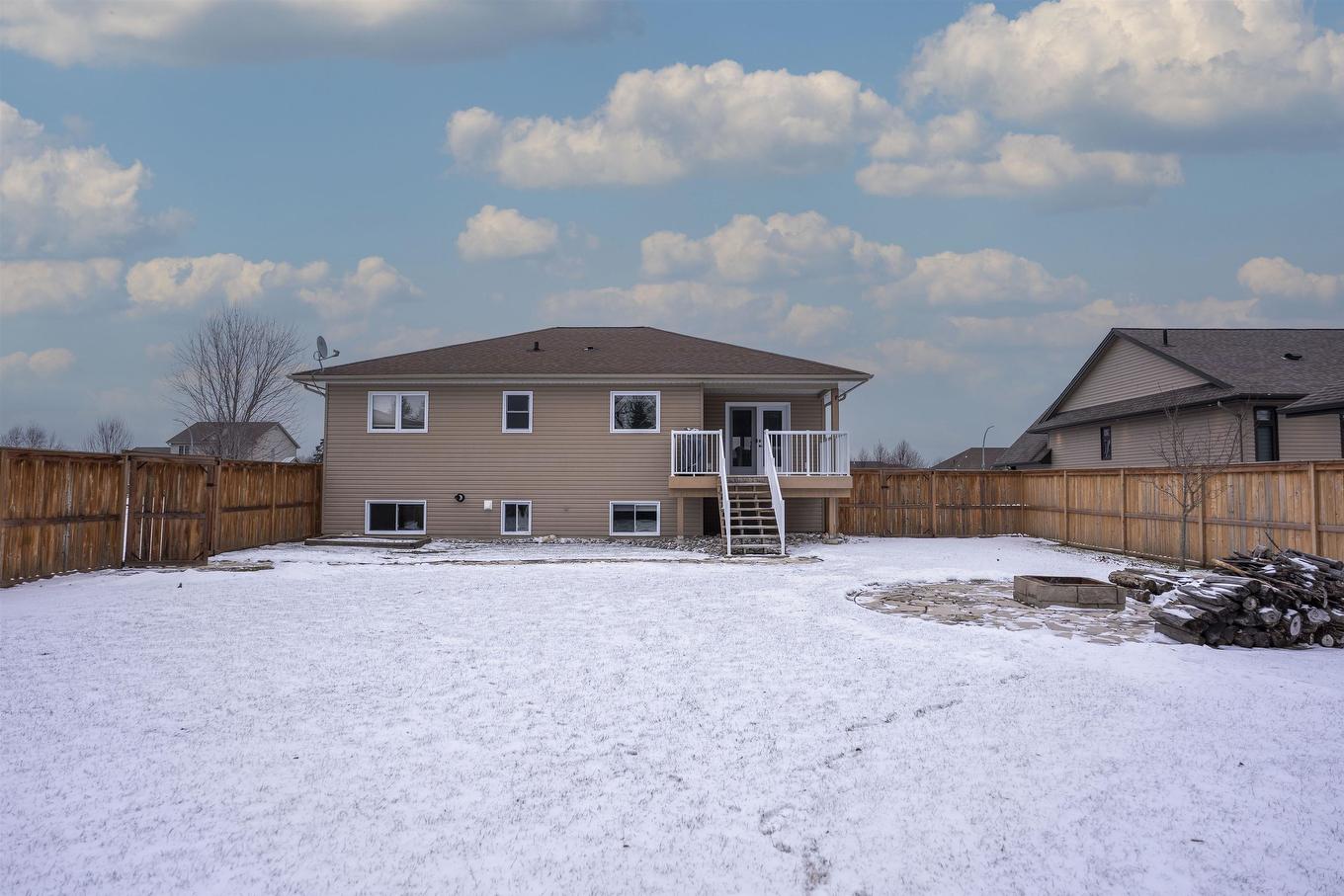 2117 Mahogany Way, Thunder Bay, ON - Outdoor With Deck Patio Veranda