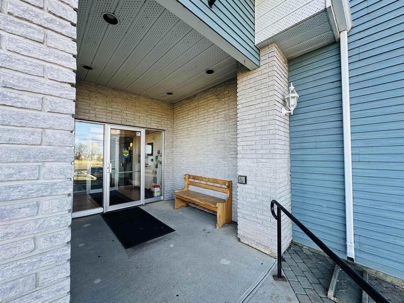 105 800 Gordon Street, Thunder Bay, ON - Outdoor With Deck Patio Veranda With Exterior