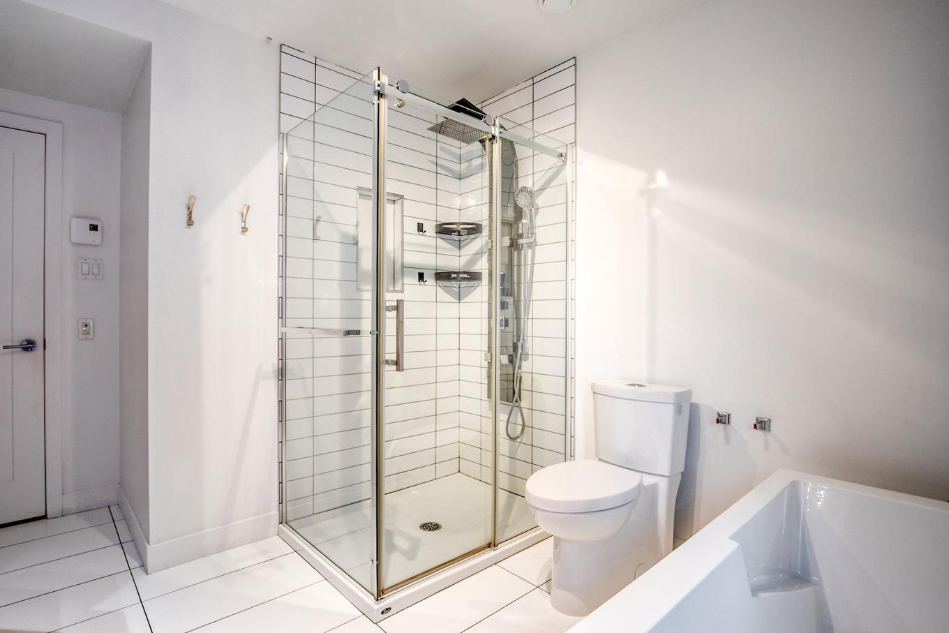 Salle de bains - 2521 Rue Des Seigneurs O., Saint-Hyacinthe, QC - Indoor Photo Showing Bathroom