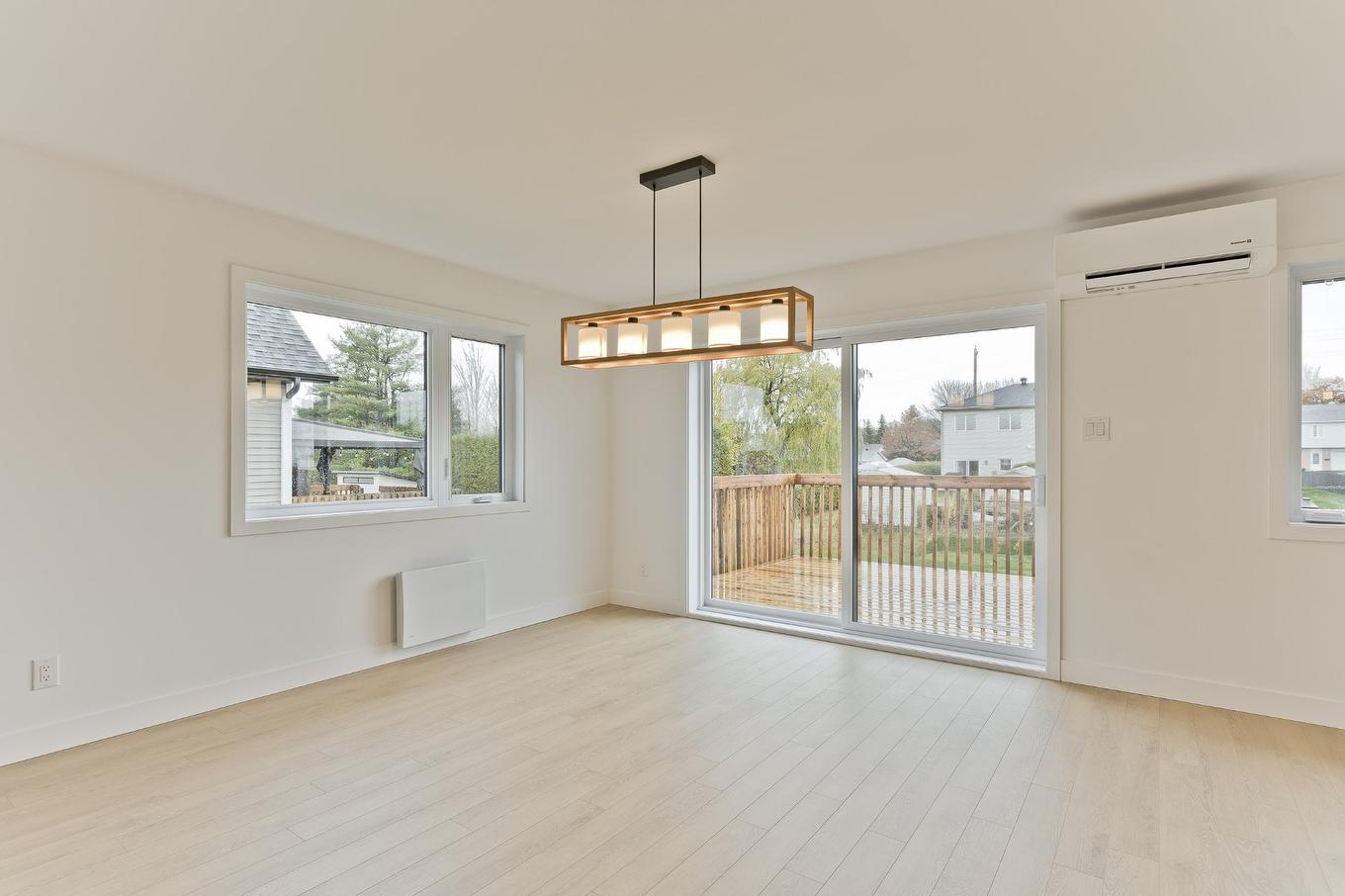 Salle à manger - 3809 Rue Émile-Chartier, Sherbrooke (Les Nations), QC - Indoor Photo Showing Other Room