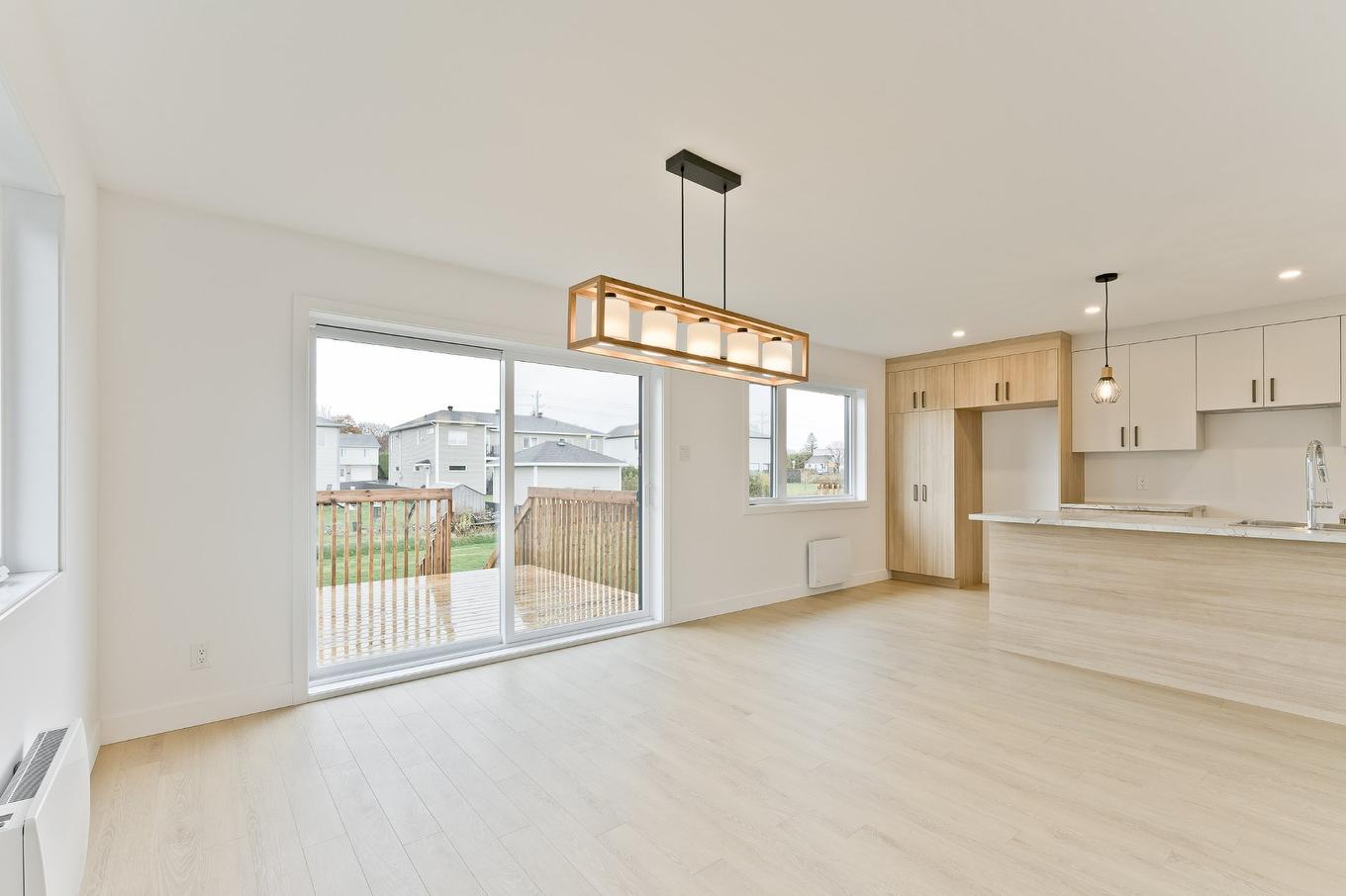 Salle à manger - 3809 Rue Émile-Chartier, Sherbrooke (Les Nations), QC - Indoor Photo Showing Kitchen