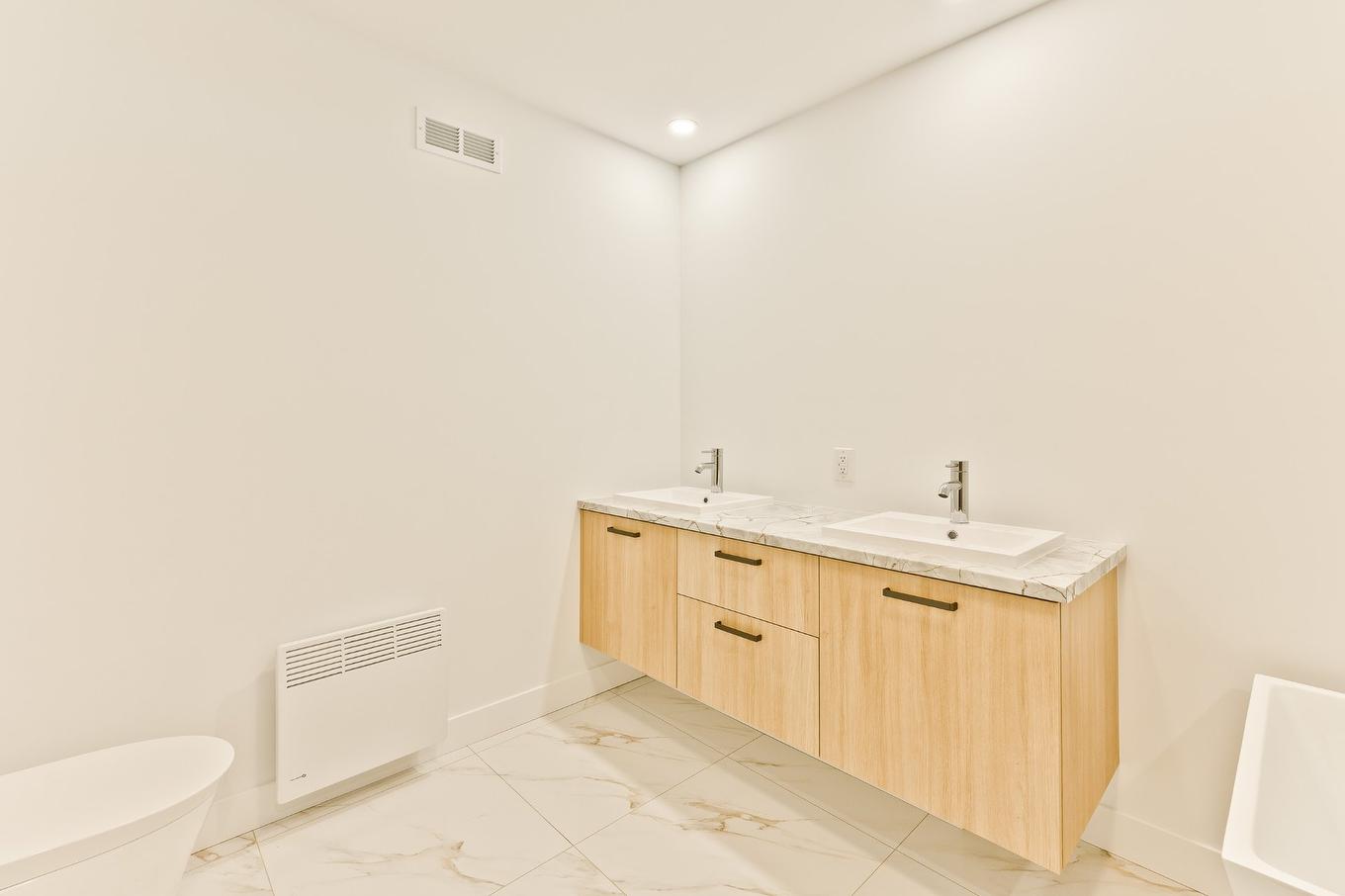 Salle de bains - 3809 Rue Émile-Chartier, Sherbrooke (Les Nations), QC - Indoor Photo Showing Bathroom