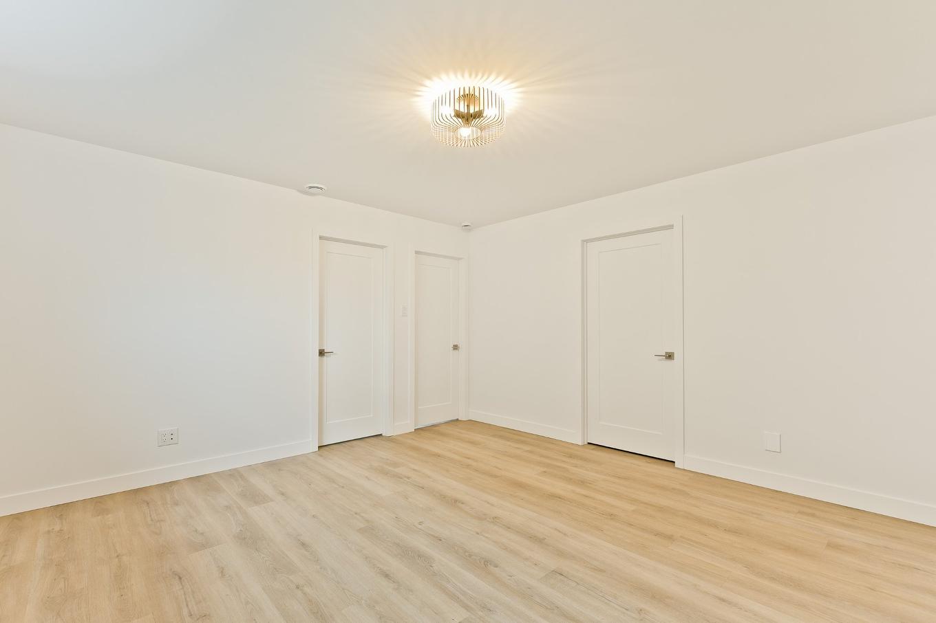 Salle familiale - 3809 Rue Émile-Chartier, Sherbrooke (Les Nations), QC - Indoor Photo Showing Other Room