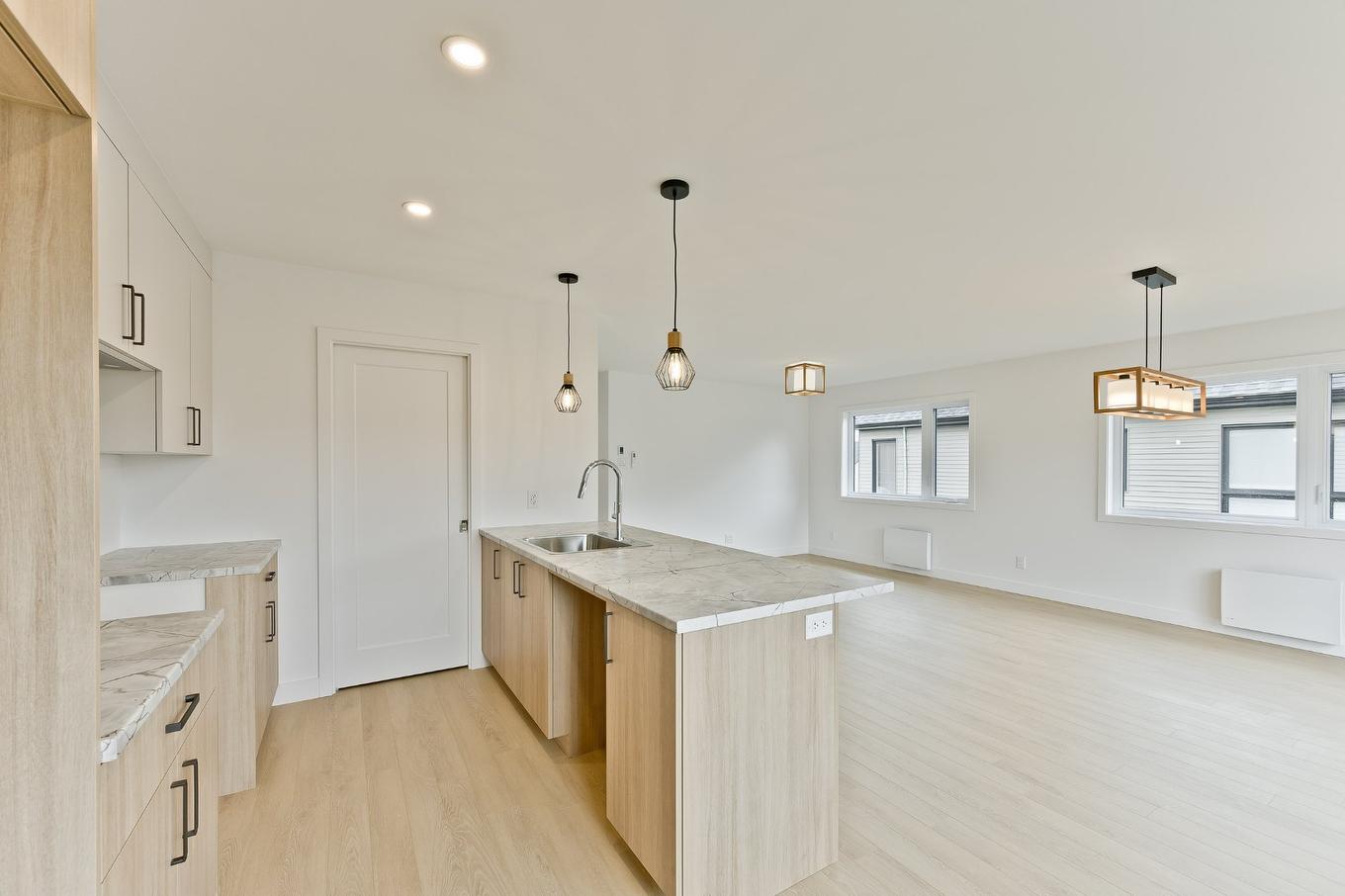 Cuisine - 3809 Rue Émile-Chartier, Sherbrooke (Les Nations), QC - Indoor Photo Showing Kitchen