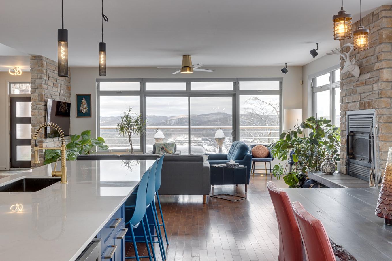 Overall view - 955 Rue Des Cimes, Sainte-Adèle, QC - Indoor With Fireplace