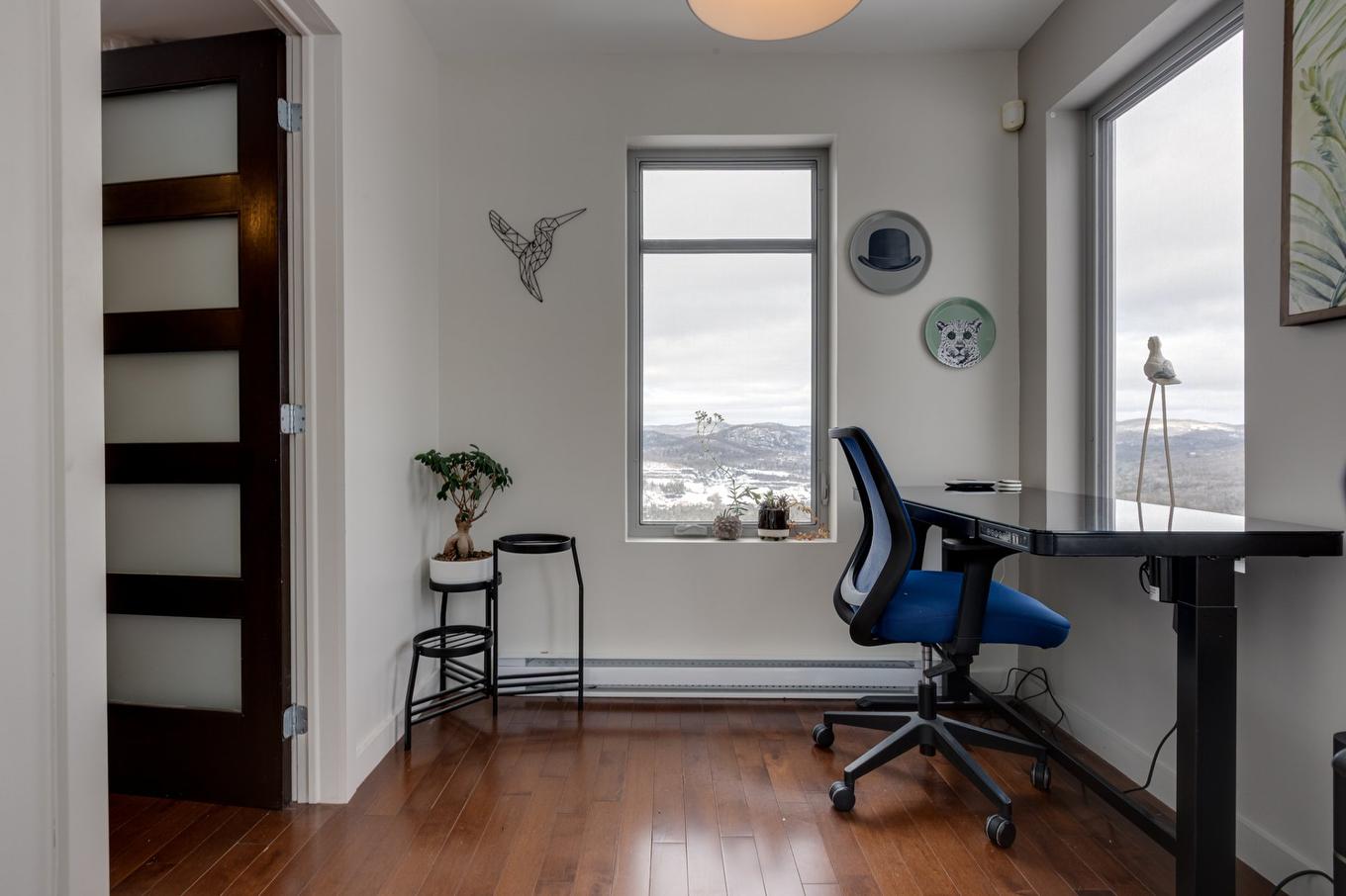 Mezzanine - 955 Rue Des Cimes, Sainte-Adèle, QC - Indoor Photo Showing Other Room