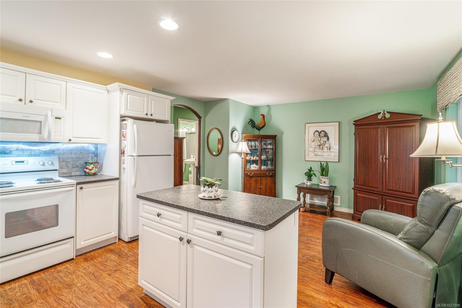 83 Bridgewater Lane, Parksville, BC