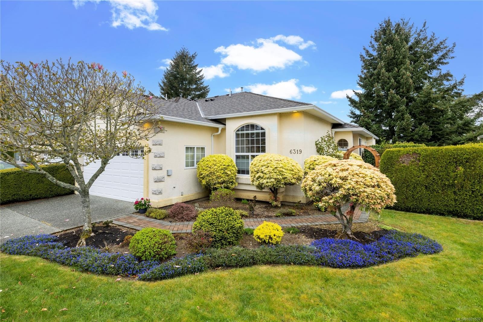 6319 Redonda Pl, Nanaimo, BC