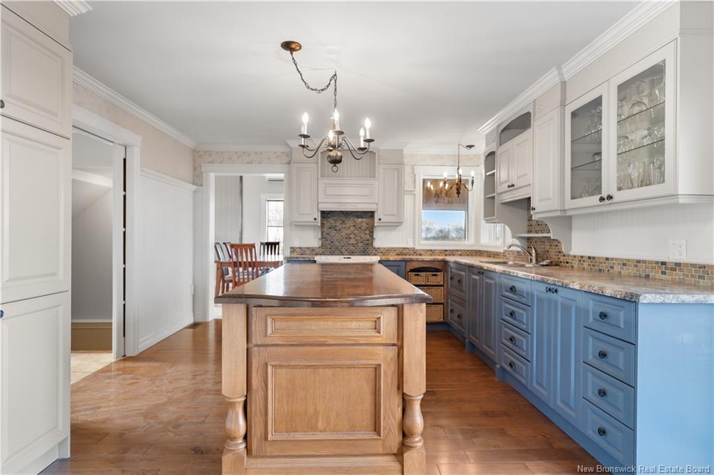 81 Route 305, Haut-Lamèque, NB