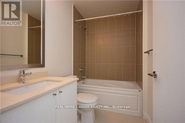 409 - 3975 Grand Park Drive, Mississauga, ON - Indoor Photo Showing Bathroom