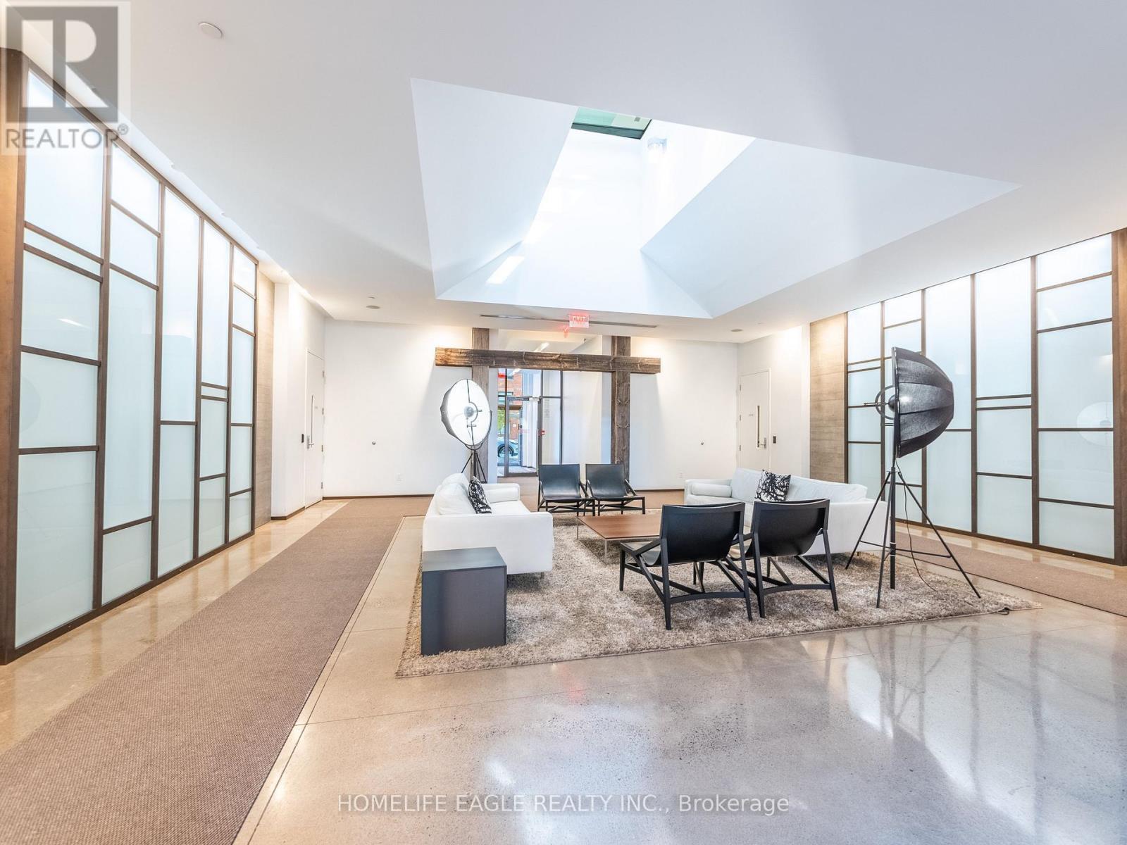 Ph02 - 1030 King Street W, Toronto, ON - Indoor Photo Showing Other Room