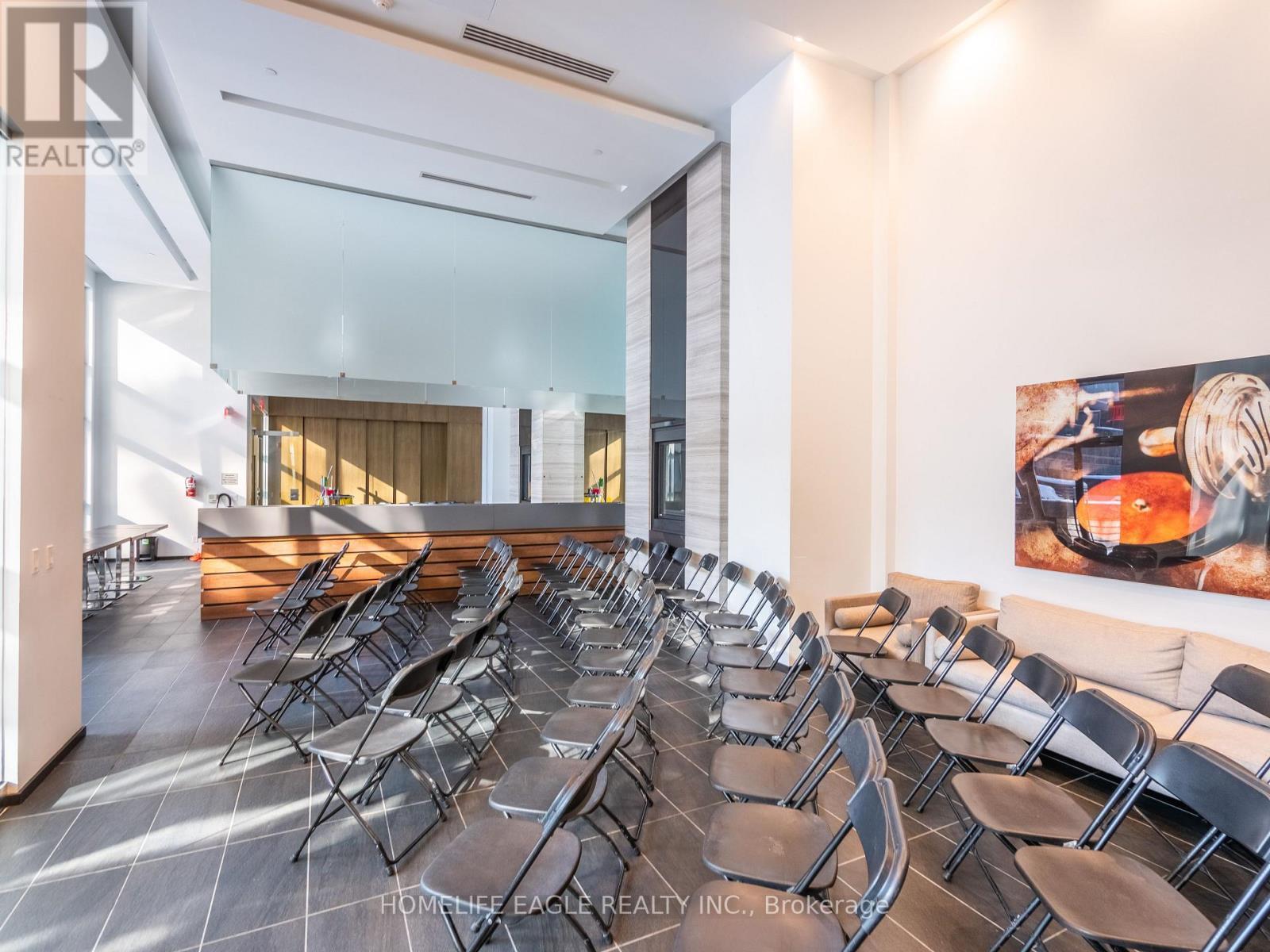 Ph02 - 1030 King Street W, Toronto, ON - Indoor Photo Showing Other Room