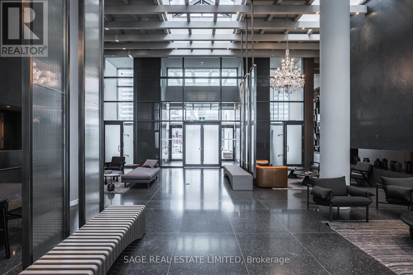 1515 - 8 Interchange Way, Vaughan, ON - Indoor Photo Showing Other Room